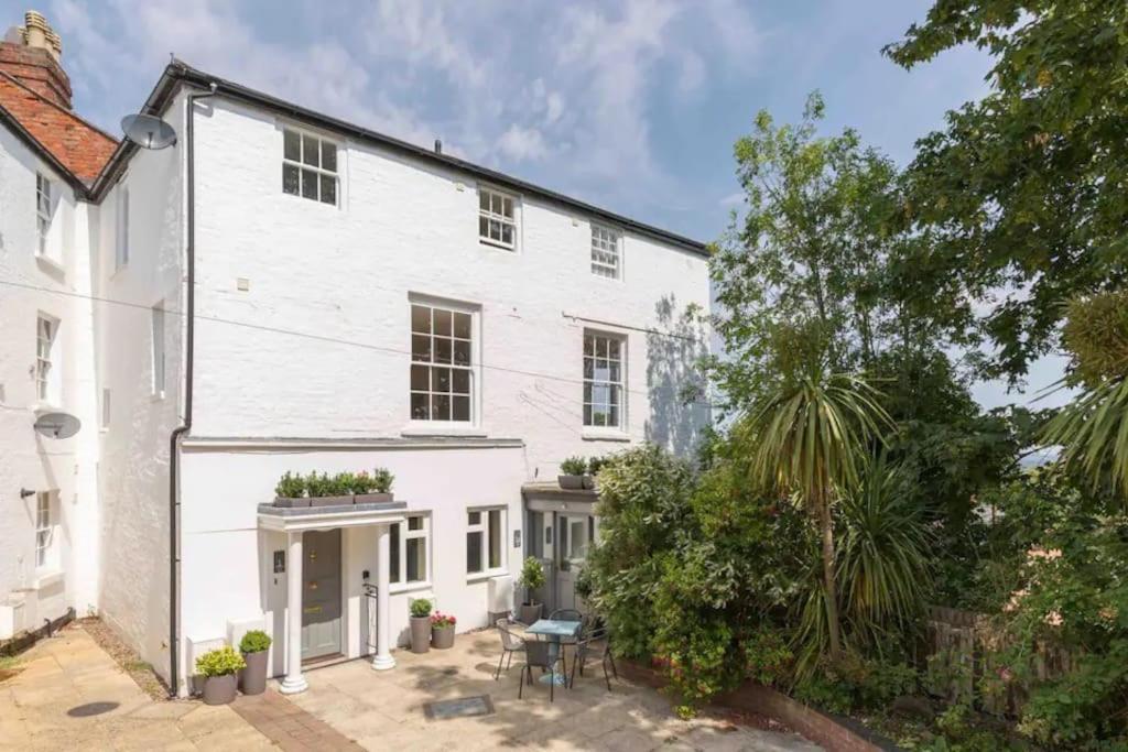 Fabulous Ground Floor Apartment. Great Malvern Bagian luar foto