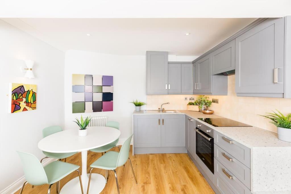 Fabulous Ground Floor Apartment. Great Malvern Bagian luar foto